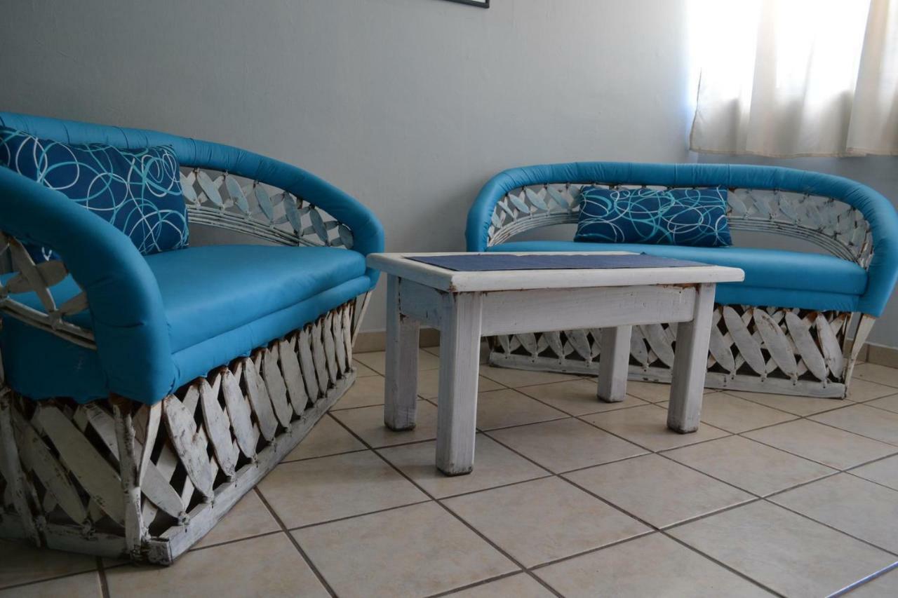 Hotel Y Suites Los Alcatraces Leon Bagian luar foto
